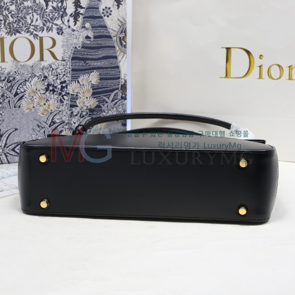  Dior Parisienne  69930-A-2