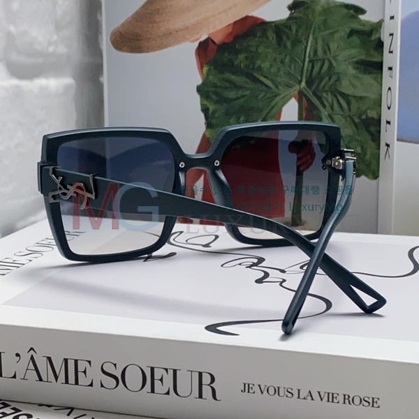 ζ ۶ 9YSL0230-1