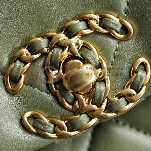 * 19 ÷ AS1160-304