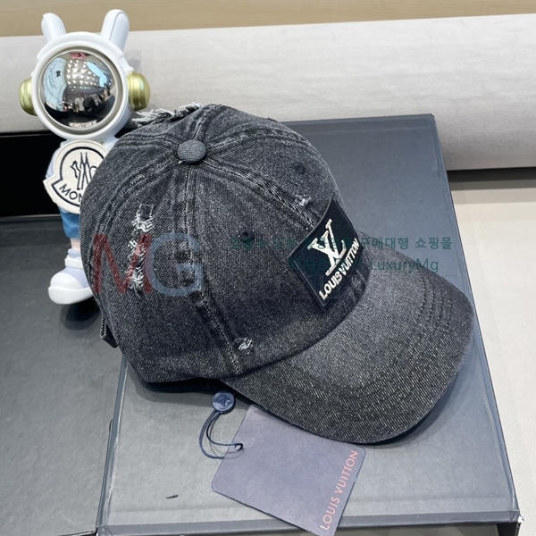 ̺  LV68816-3