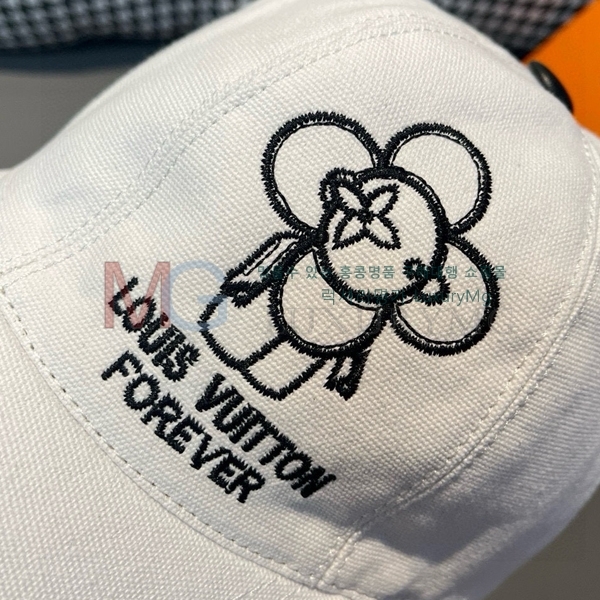̺  LV68819