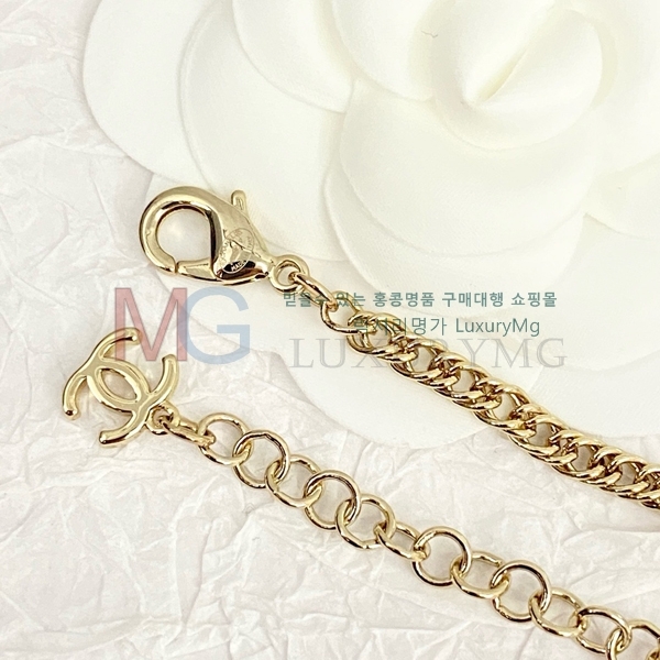 *  G12251471