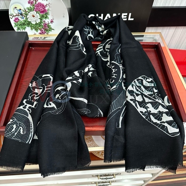 * ÷/ī CH8211523-2