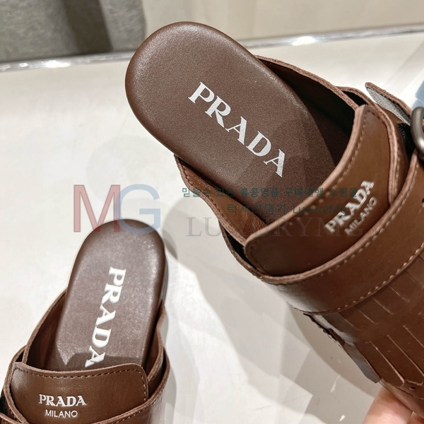     PA809904