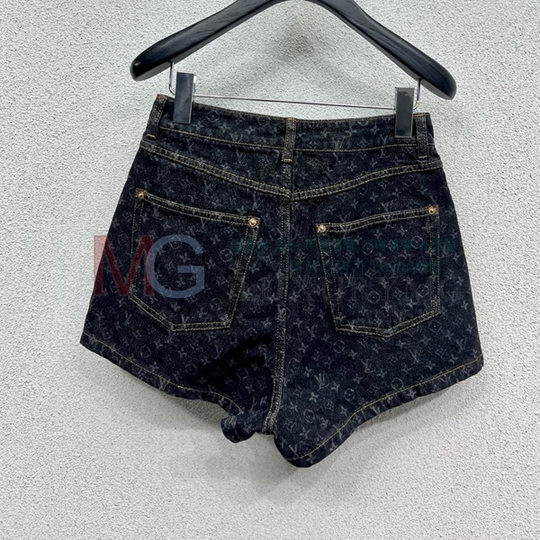  ̺  C6003255