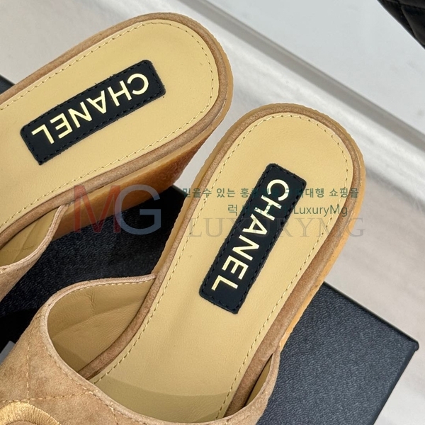  *  CH642516-1