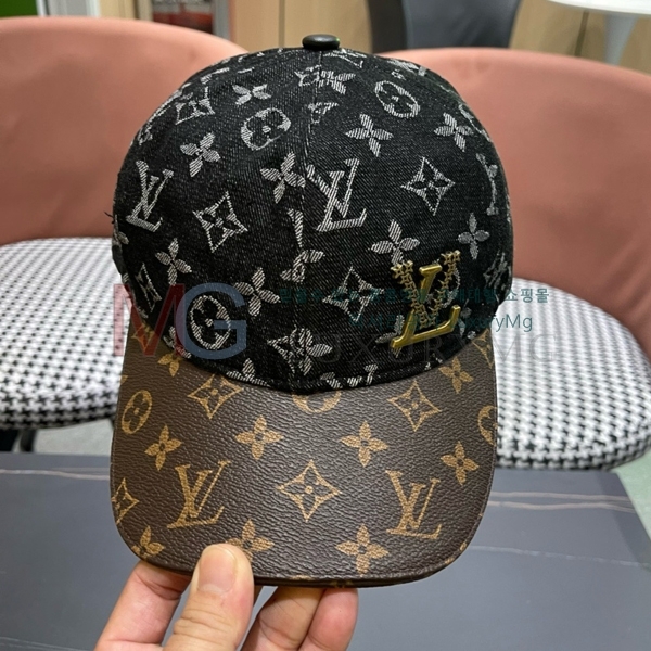 ̺  LV68842-2
