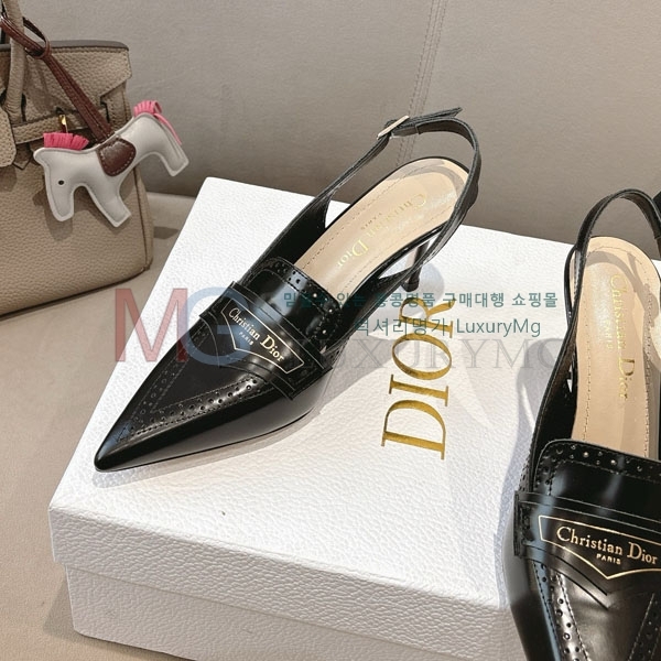     3D2R605569