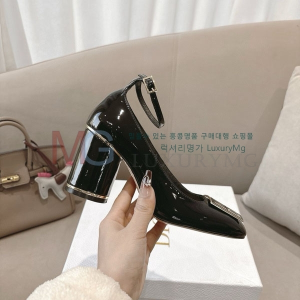     3D2R605521-1