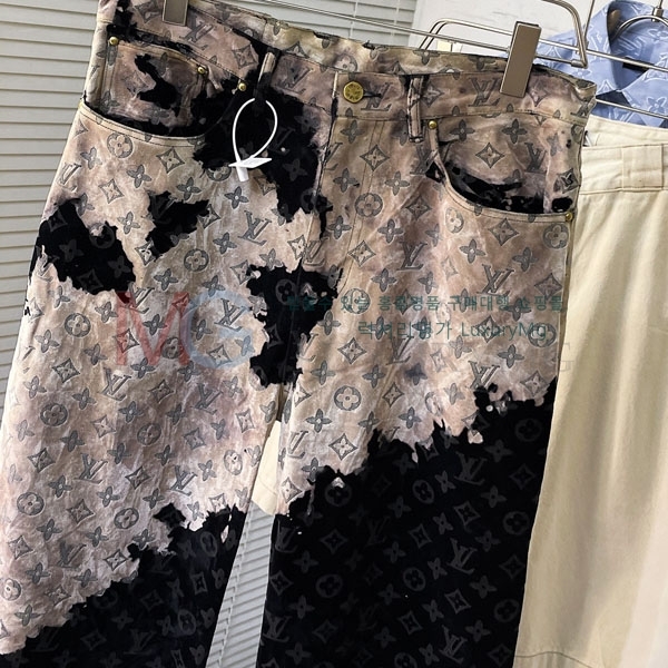 ̺  LV650080
