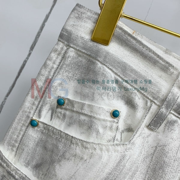 ̺   LV100307