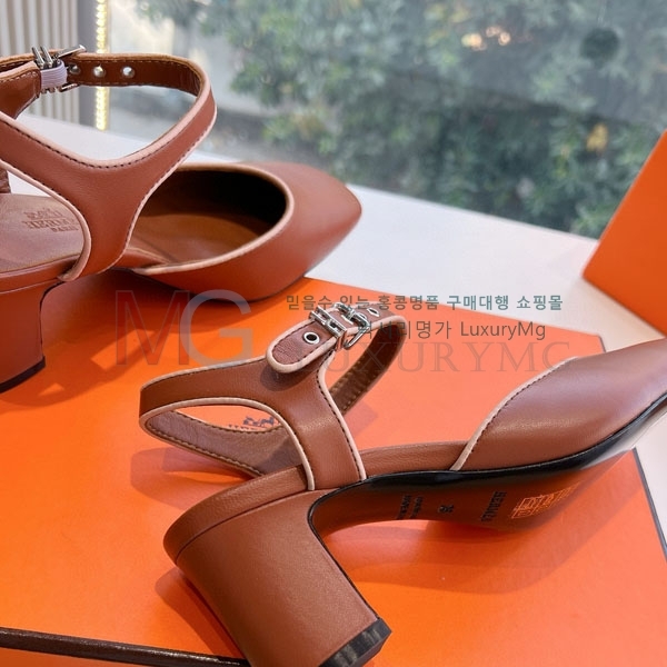 ޽   CC8809992-3