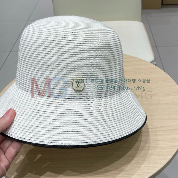 ̺  LV68844-2