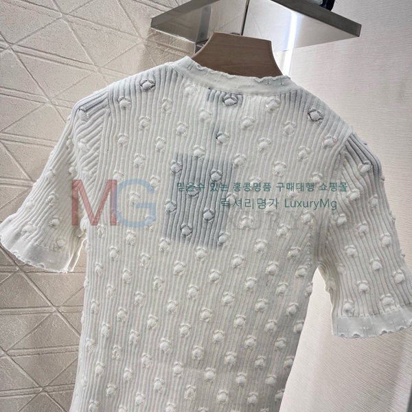  *  CH62136245-1