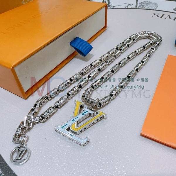 ̺  LV3007200-7