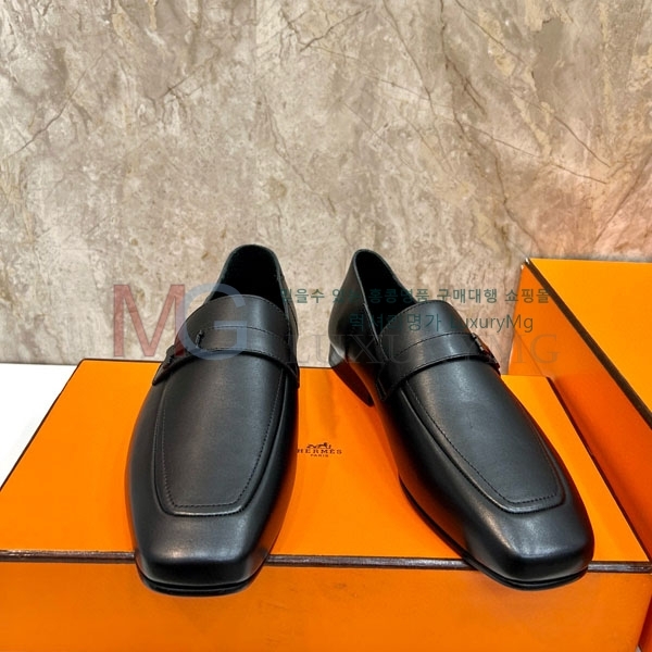 ޽  屸 HE501884-4