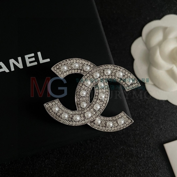 * ġ G1006749