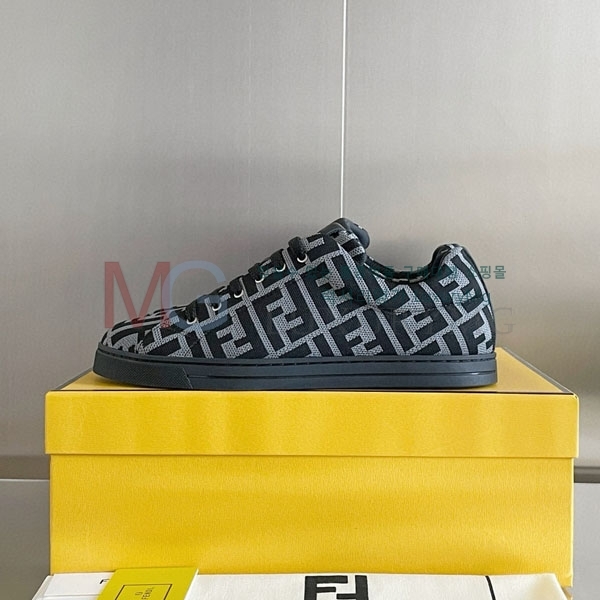   Signature Ŀ FF006813-4