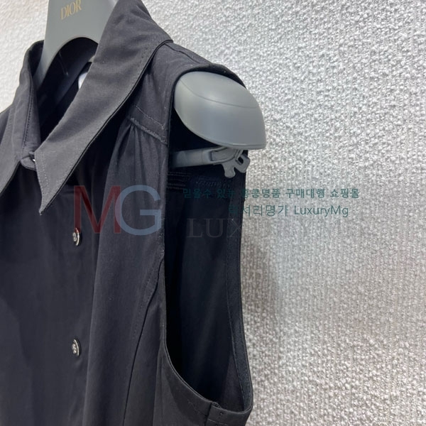   ǽ DO67111694-1