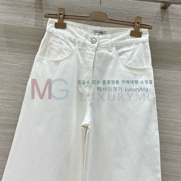  * û CH4186360-1