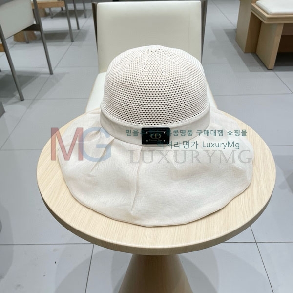  ĸ  DR580220