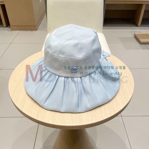 * ĸ  1F502241-1