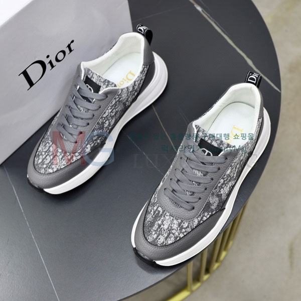   Ŀ DR0660522-2
