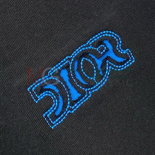    Ƽ DR4236730-2