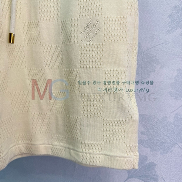  ̺  C60053630