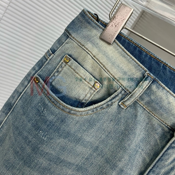   û FD4863874