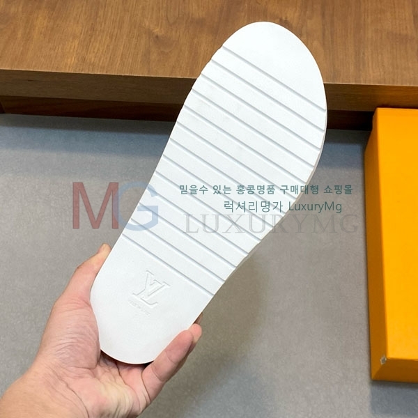̺   LT5904410-2