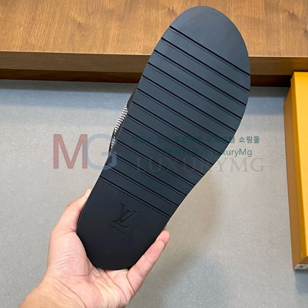 ̺   LT59047-6