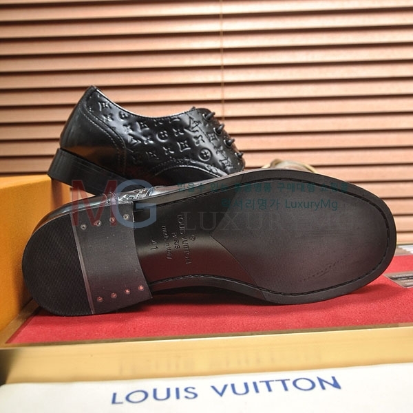 ̺  屸 5LV600323
