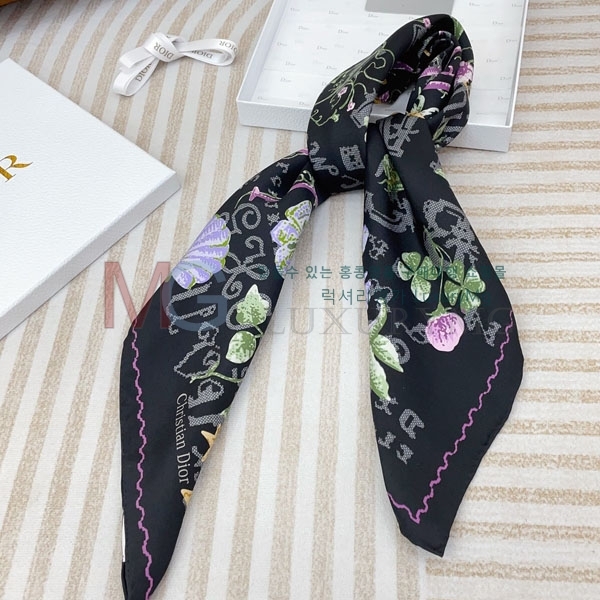 (80 ǰ)  ÷ D550492
