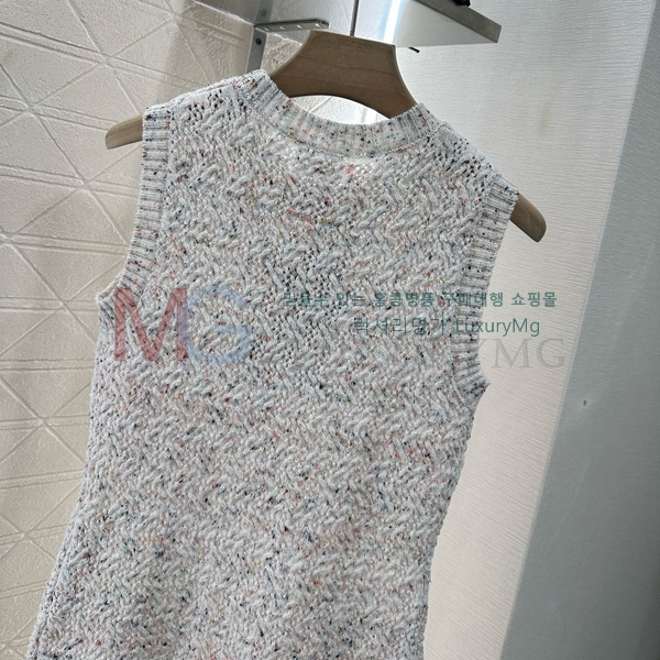  * ǽ CH605593-2