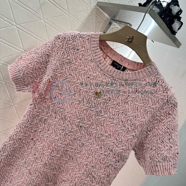  * ǽ CH605594-1