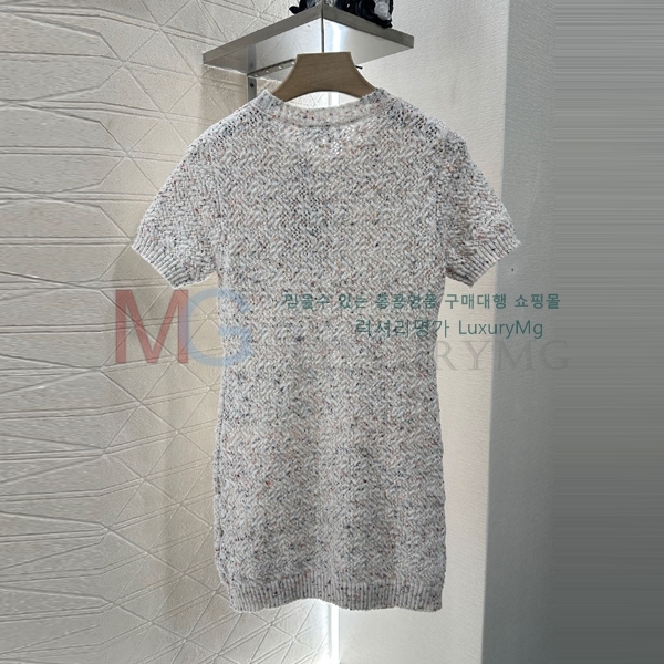  * ǽ CH605594-2