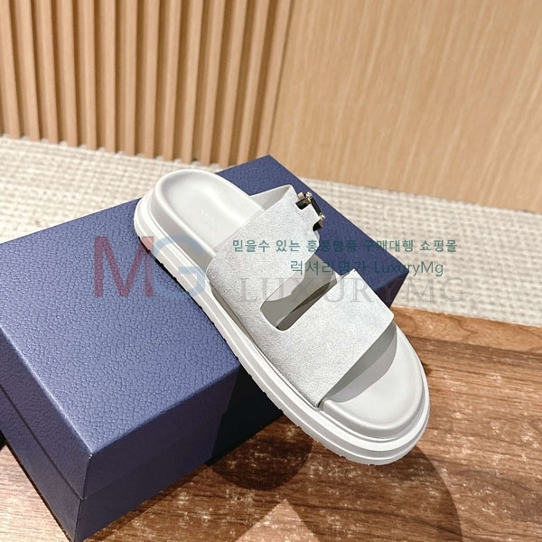    DR666062-3