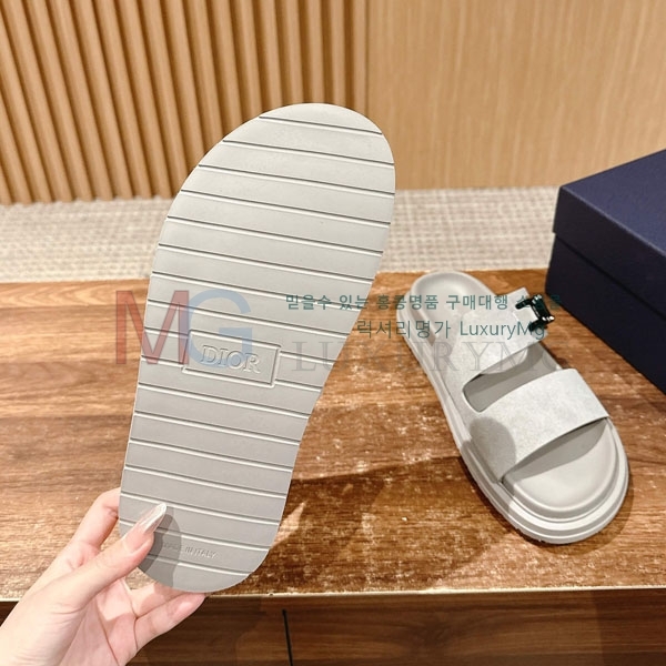    DR666062-3