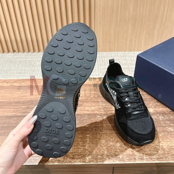   Ŀ DR666032-1
