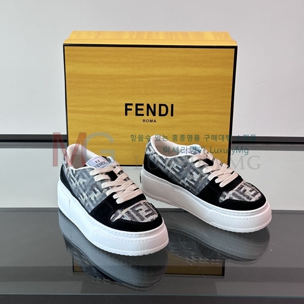   Ŀ F1D04405-1