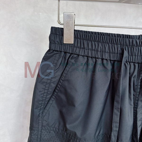   ݹ 863266-1