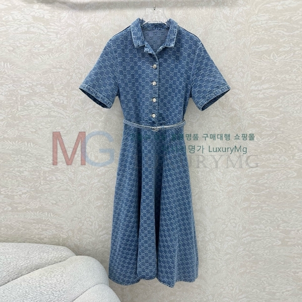  ǽ D2525376