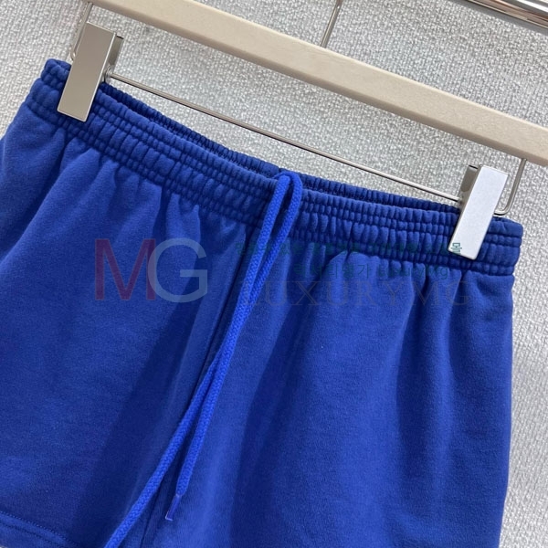  ˷   AX466377-1