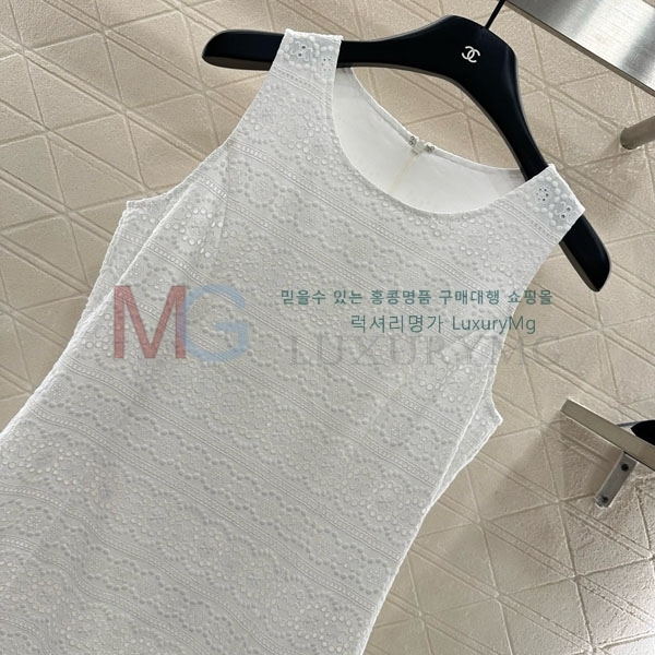  ǽ CE688656-1