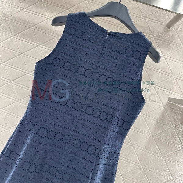   ǽ CE688656-2
