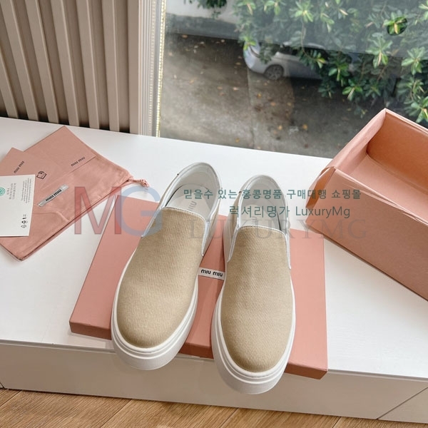  ̿̿  MIU688033