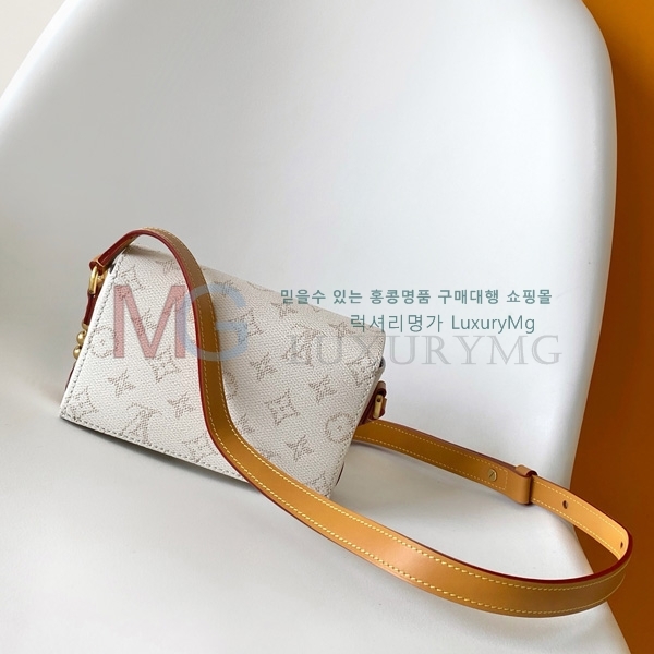 ̺ Ƽ   M14686-1