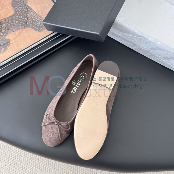  * ÷ CY990703-12