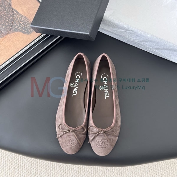  * ÷ CY990703-12